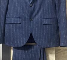 Костюм тройка