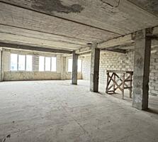 Продается большая квартира в сером варианте в новострое.