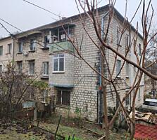 Telecentru. Lomonosov 43. Apartament cu 1-2 odăi. Liber. Reparație.