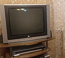 Продам телевизор в отличном состоянии