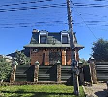 Пропонується без комісії на продаж двохповерховий будинок із ...