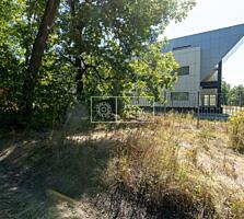 Spre vânzare teren în pădure situat în apropiere de  Poienița Veselă, 