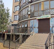 Продам в Одессе на 10-й станции Люстдорфской дороги квартиру. Высокая 