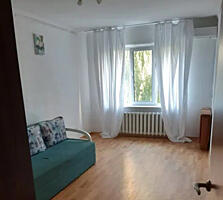 Продаётся трёхкомнатная квартира. Дарницкий район, улица Урловская, ..