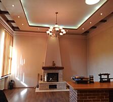 Продается 2-комнатная квартира с ремонтом в центре на Спиридоновской