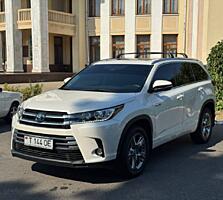 Toyota Highlander Limited Platinum 2019 год, гибрид.