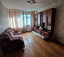 Продам 3х к кв. на Небесной сотни 33.