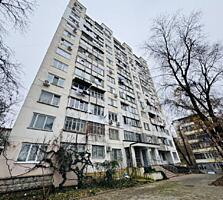 Parc. Sec. Riscani, str. Florilor. 1 camera + living. Euroreparatie!