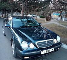 Продам Мерседес W210 в отличном состоянии 2001 года выпуска ресталинг