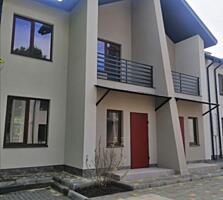 Двухэтажный таунхаус в самом центре Червоного хутора