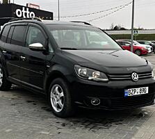 VW TOURAN 2012 года, 1.4 бензин/газ метан (заводской)