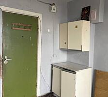 Комната в общежитии с балконом