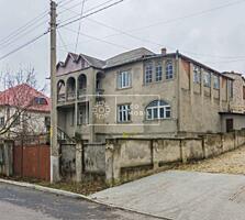 Spre vânzare casă cu 3 nivele amplasată în mun. Chișinău, or. Codru, .