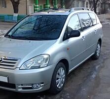 Срочно продам Toyota Avensis Verso 2003 г 3500 $