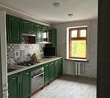 Четырехкомнатная квартира на улице Люстдорфская дорога, Таирова.