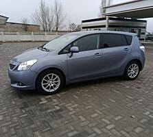 Отличный Автомобиль! Хорошая комплектация! Пишите можно на обмен.