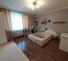 Продаж 3-кімнатної квартири студіо на Дніпровській набережні 19А. ...