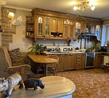 Продаж 3 км. кв. з ремонтом, меблями і техникою в цегляному будинку ..