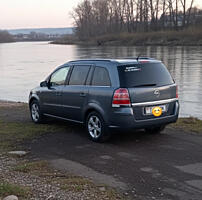 Opel Zafira B 2006 год