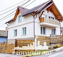 ​ Vă propunem spre vânzare aceastăcasăîn 3 nivele, amplasată în sect. 