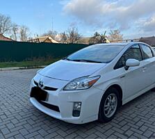 Продам - Toyota Prius 30