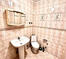 Продается 2-комнатная квартира 1/10 Центр.