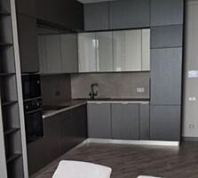 Элитная квартира в Аркадии с видом на море.