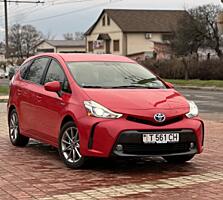 Продам Toyota Prius V 2015 год