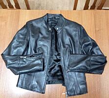 Продам женскую куртку из натуральной кожи