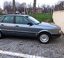 Продам хозяйскую Ауди 80, B-4, 1992 год, 5 ст механика, 2.0 бензин,