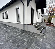 Vând Casă La Sol Localitatea Dumbrava Luceafărul