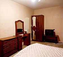 Продаю хорошую крупногабаритную 1 к. квартиру Херсонское Шоссе