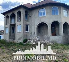 Vă propunem spre vânzare această casă în 3 nivele, r-nul Criuleni, ...