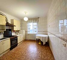 Продаю простору 3к. квартиру на Намиві