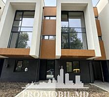 Vă propunem spre vânzare acest Townhouse în 3 nivele, amplasat în or. 