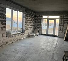 Предлагается к продаже капитальный дом общей площадью 180 кв.м, два ..