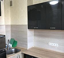 Продам 2-х комнатную квартиру на Ак. Королева