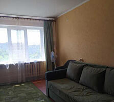 Продаётся 3 комнатная квартира в районе рынка Южного.