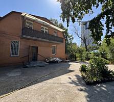 Уникальный частный дом в одном из самых атмосферных и исторически ...