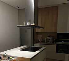 Продаётся четырёхкомнатная квартира. Дарницкий район, улица ...