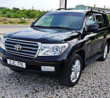Toyota Land Cruiser 200 4.5 2008г.