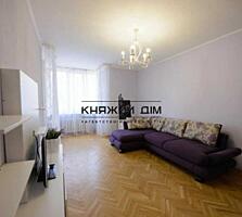 Продажа отличной 3-х комнатной квартиры на Майдане Независимости, ул. 