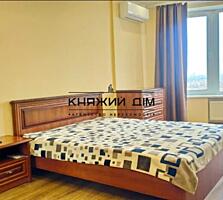 Простора, роздільна 3-кімнатна квартира по вул. Депутатська 23А, ...