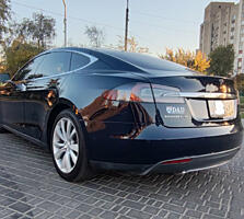 Tesla Model S 85D, 2015г
