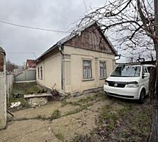 Дом Кировский-Мир с удобствами. Гараж, времянка, подвал, 6 соток Торг