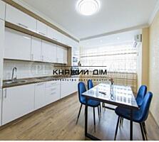 Шикарная двухкомнатная квартира с евроремонтом и видом на озеро в ЖК .