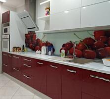 Продам 3-комнатную квартиру в новостройке на Слободке. Ремонт сделан .