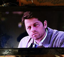 Телевизор TCL 32 дюйма, под ремонт или на запчасти.