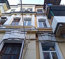 Предлагается к продаже комната в коммуне площадью10,2 кв.м. Третий ...