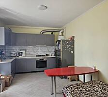 В продаже двухэтажный дом расположенный на 6 сотках земли в с. ...